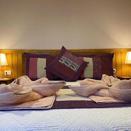 Hostal America En ปวยร์โตนาตาเลส ภายนอก รูปภาพ