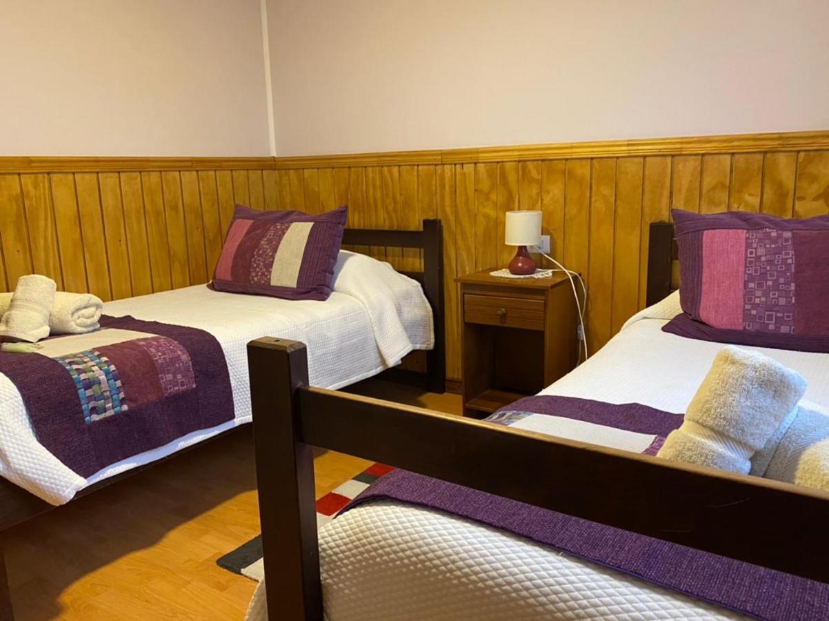 Hostal America En ปวยร์โตนาตาเลส ภายนอก รูปภาพ