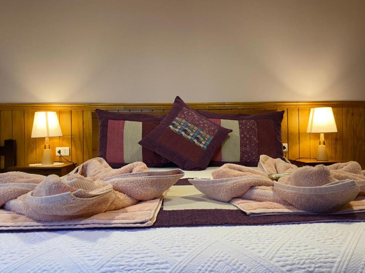Hostal America En ปวยร์โตนาตาเลส ภายนอก รูปภาพ