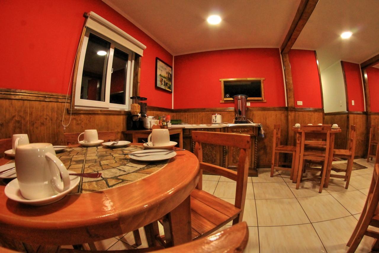 Hostal America En ปวยร์โตนาตาเลส ภายนอก รูปภาพ