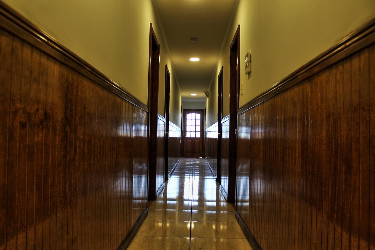 Hostal America En ปวยร์โตนาตาเลส ภายนอก รูปภาพ